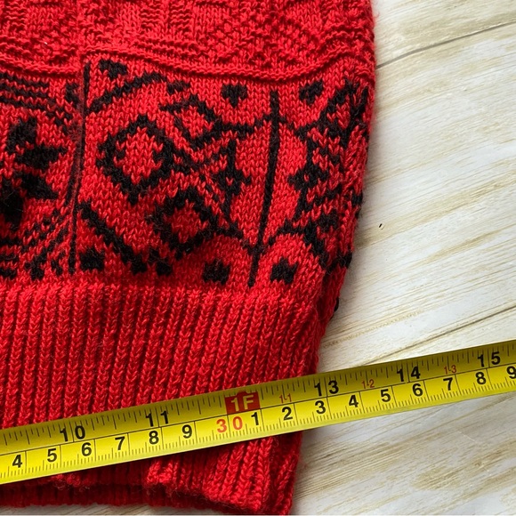 Vintage Red & Black Nordic Snowflake Knit Sweater - Picture 5 of 6